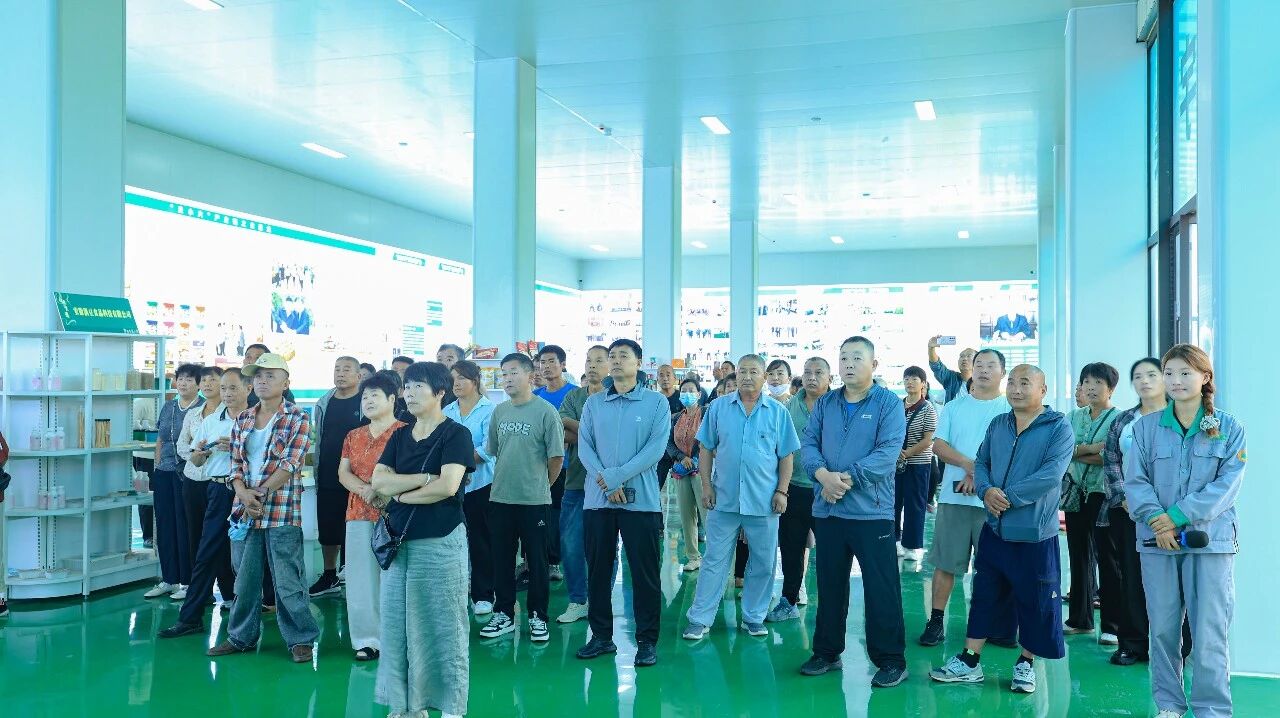 快訊！農(nóng)廣校學(xué)員參觀團蒞...